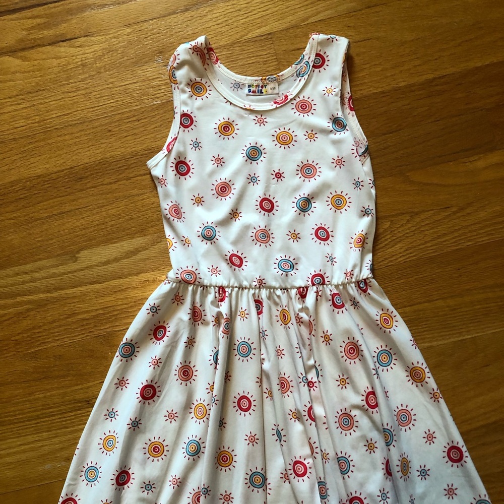 Dot Dot Smile, sleeveless, cool material, size 8/10